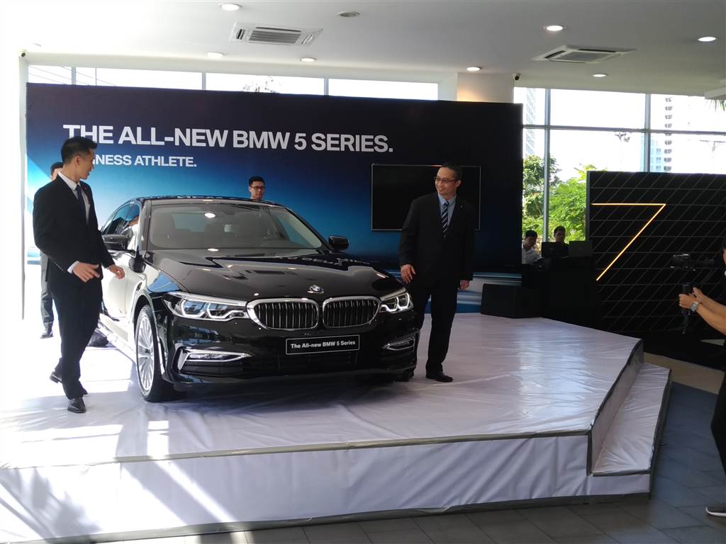 Ra mắt BMW 5 Series (45)