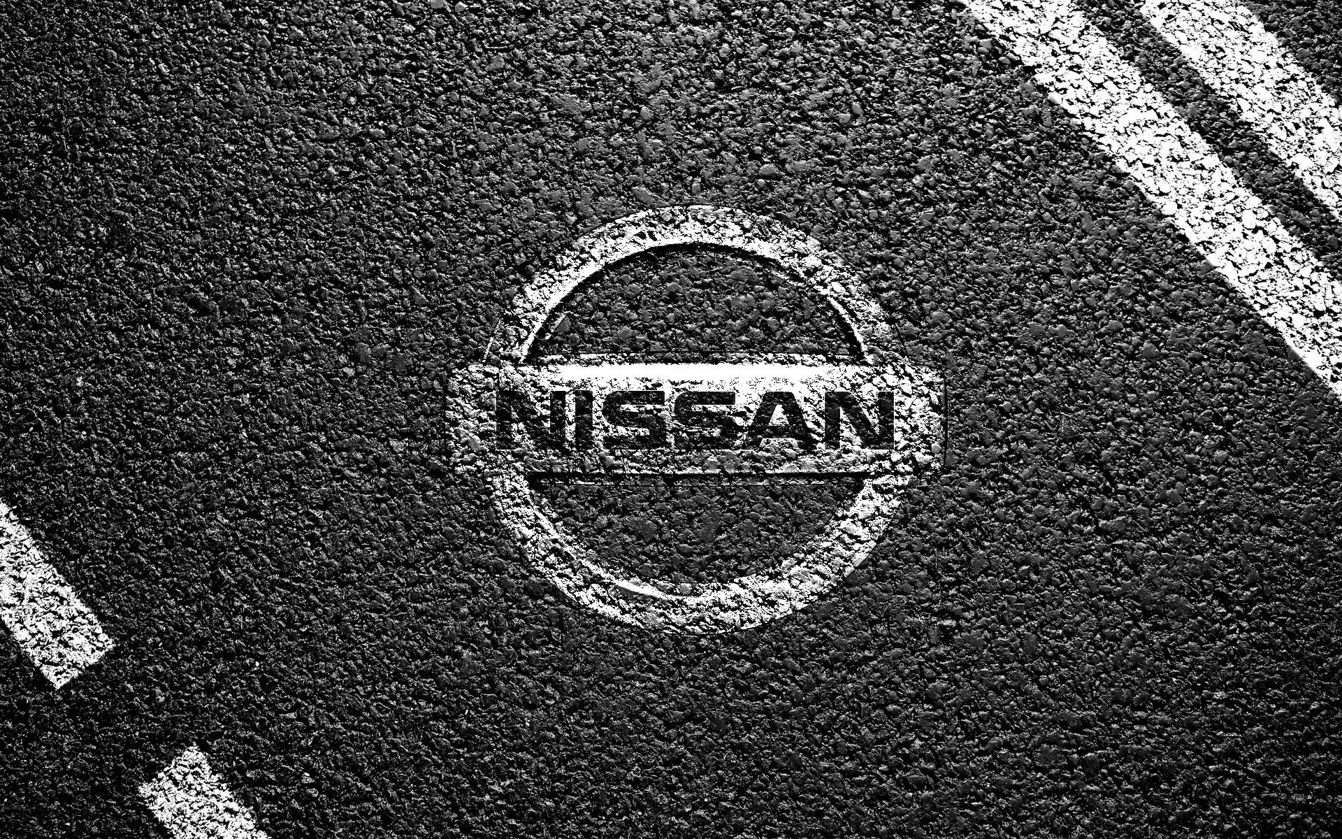 Nissan triệu hồi xe