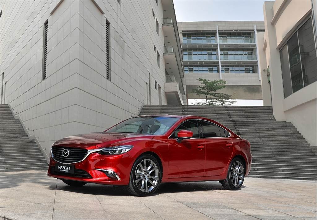 Mazda ưu đãi tháng 4