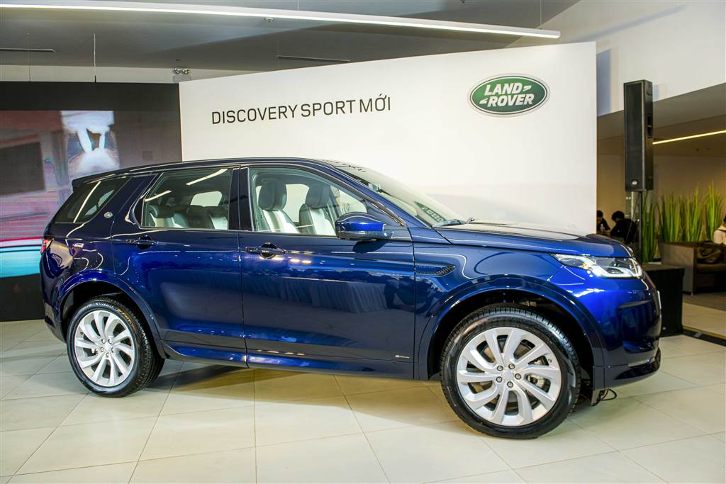 Ra mắt Discovery Sport