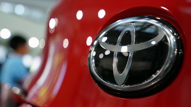 Toyota triệu hồi xe