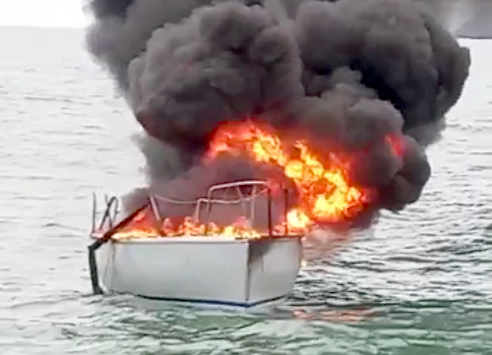 Cháy du thuyền