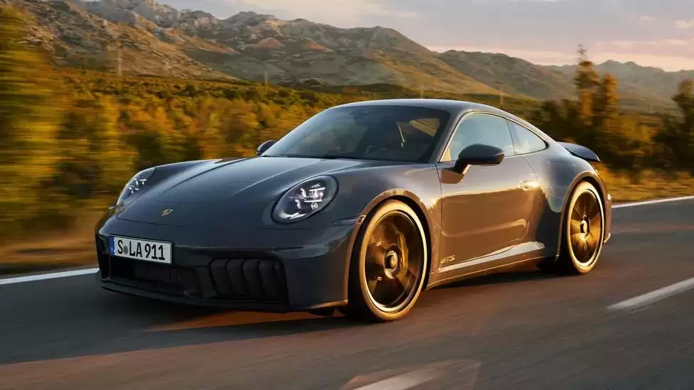 Porsche 911 GTS mới ra mắt có hệ thống T-hybrid hoạt động khác biệt