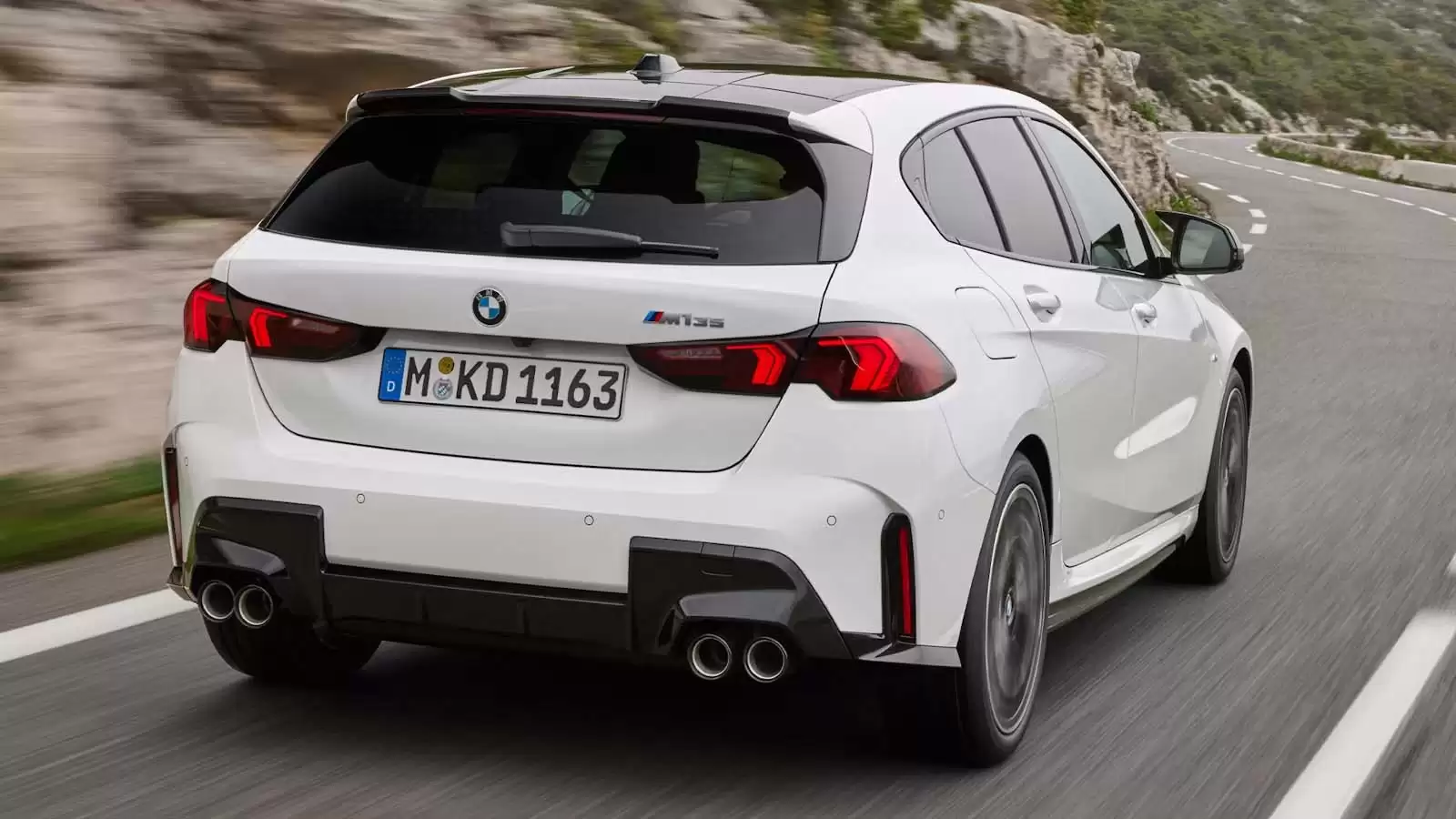 BMW 1 Series mới ra mắt có là chiếc hatback sang trọng?