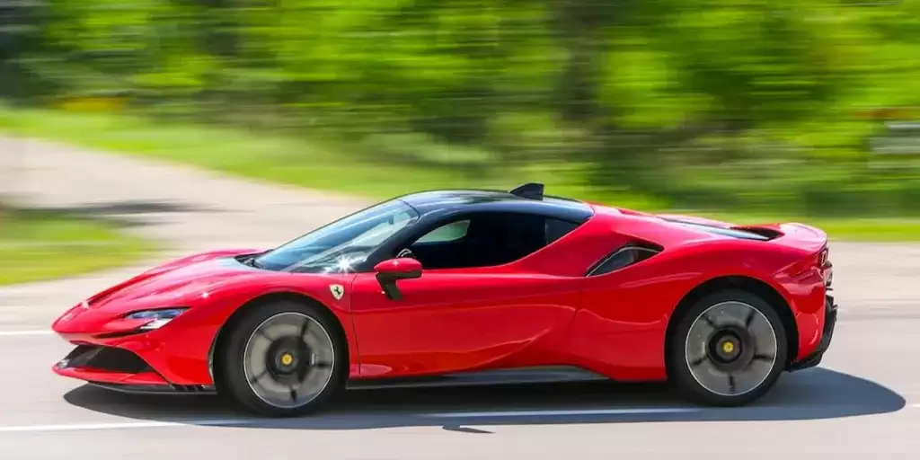 Mua Ferrari điện khách phải đóng “hụi chết” tiền bảo kê pin hàng năm