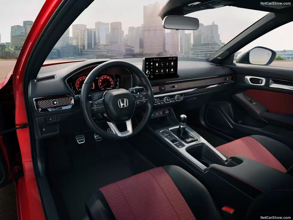 Honda Civic Si 2025 cứng hơn, sắc nét hơn và đắt hơn