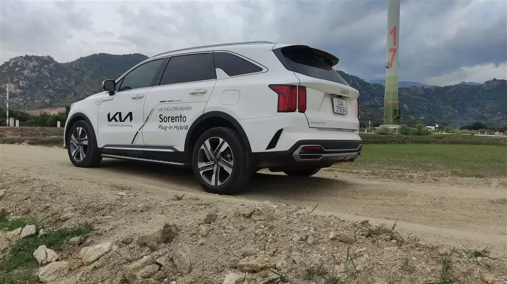 Sorento Hybrid có hấp dẫn để sở hữu?