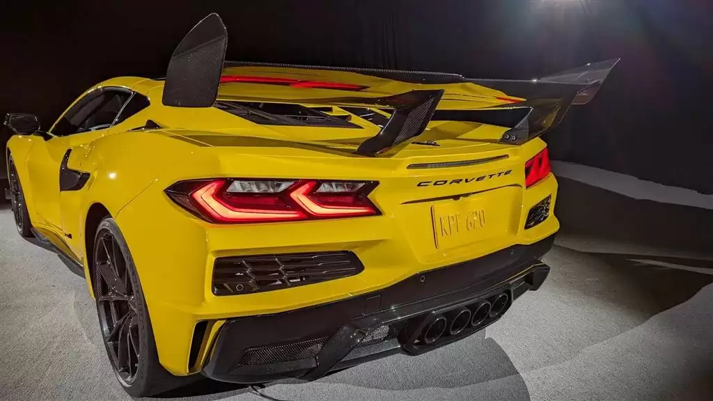 Corvette ZR1 2025 vượt mặt Bugtti với công suất 1.064 mã lực