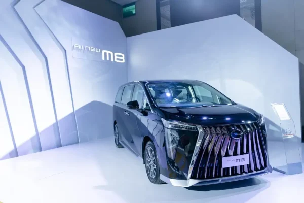 GAC Motor chào sân Việt Nam bằng bộ đôi M8 và GS8 với giá tiền tỷ