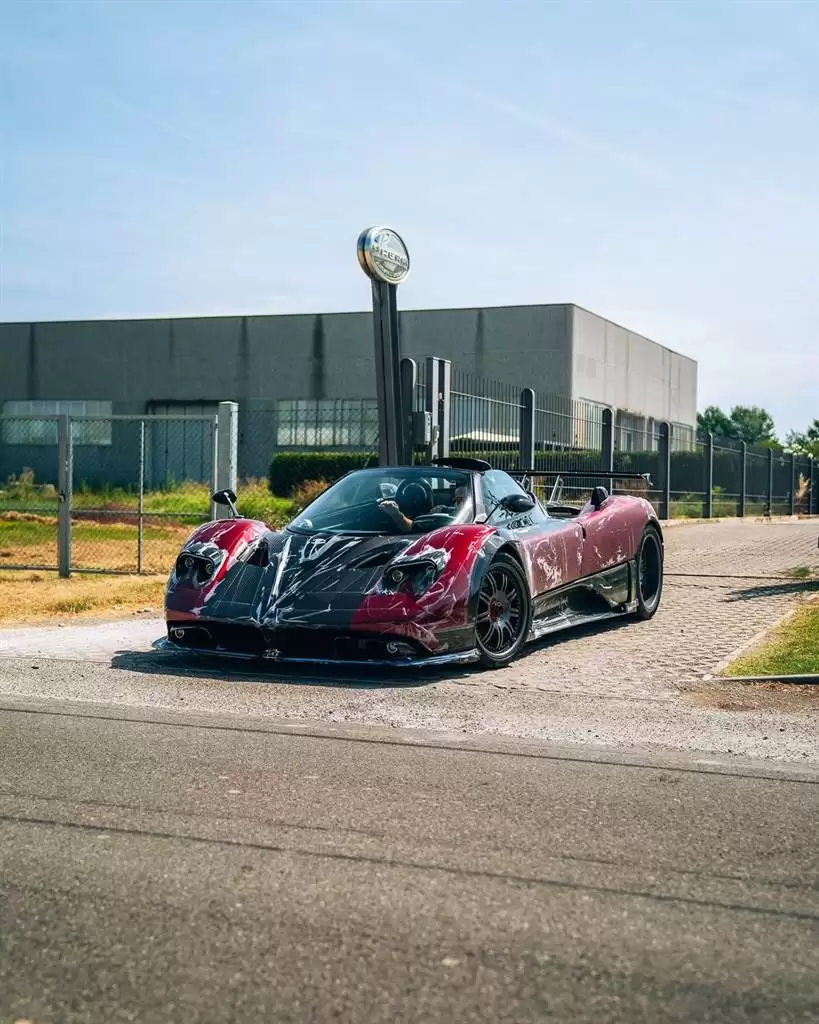 Chiếc Pagani Zonda mới độc nhất vô nhị với số sàn 6 cấp