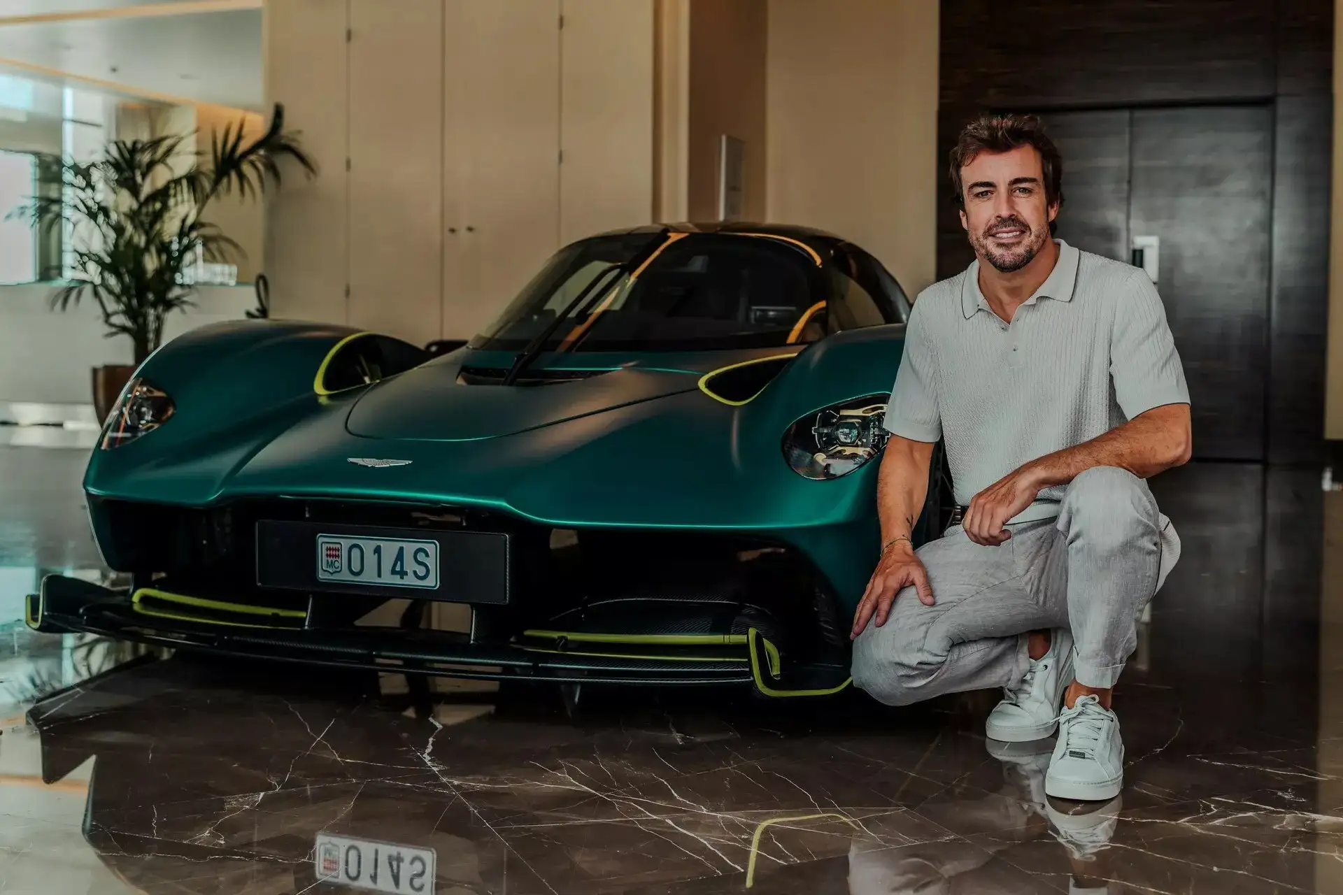  Aston Martin Valkyrie của Fernando Alonso như xe F1