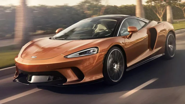 McLaren cảnh báo nắp ca pô GT có thể bật mở khi lái xe