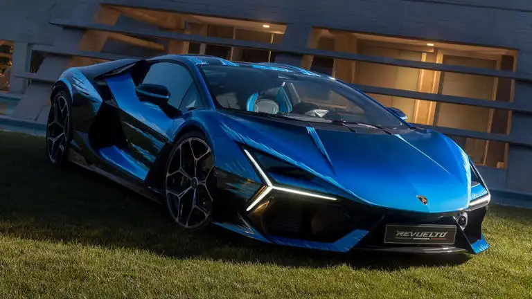 Lamborghini Revuelto có màu sơn độc nhất vô nhị