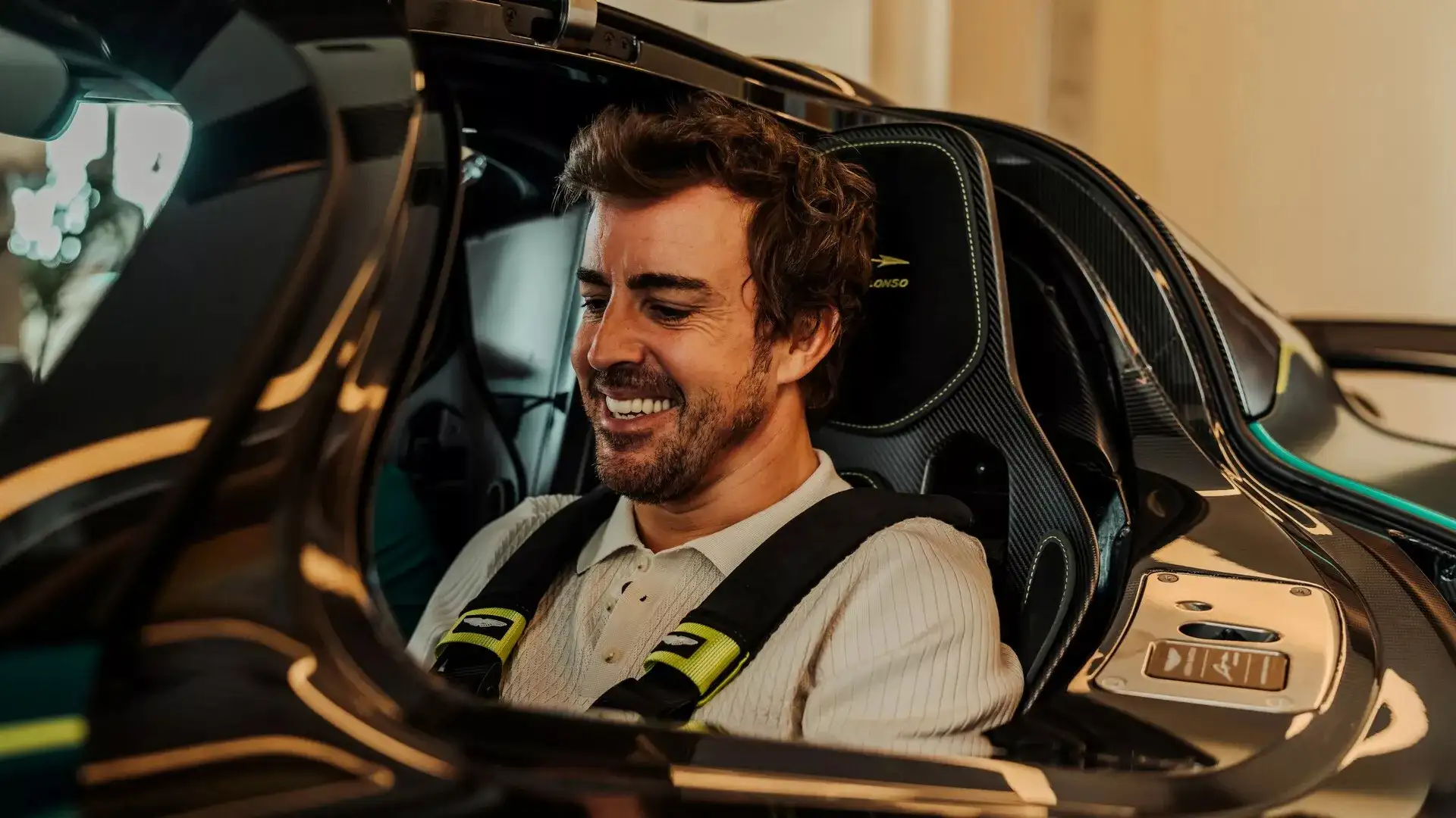  Aston Martin Valkyrie của Fernando Alonso như xe F1