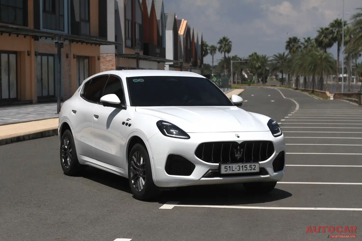 Maserati Grecale lịch lãm sang trọng nhưng sẵn sàng bùng nổ