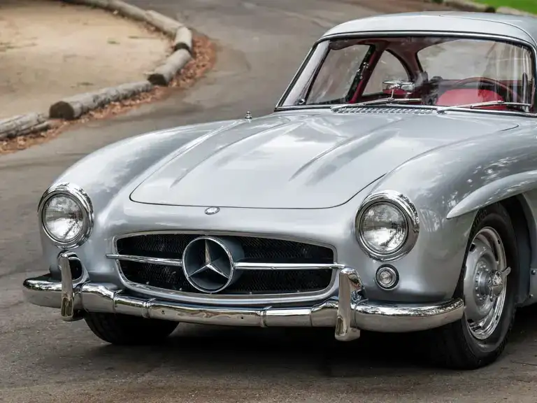 Chi tiết Mercedes-Benz 300 SL Gullwing 1956 có giá dự đoán 2 triệu USD