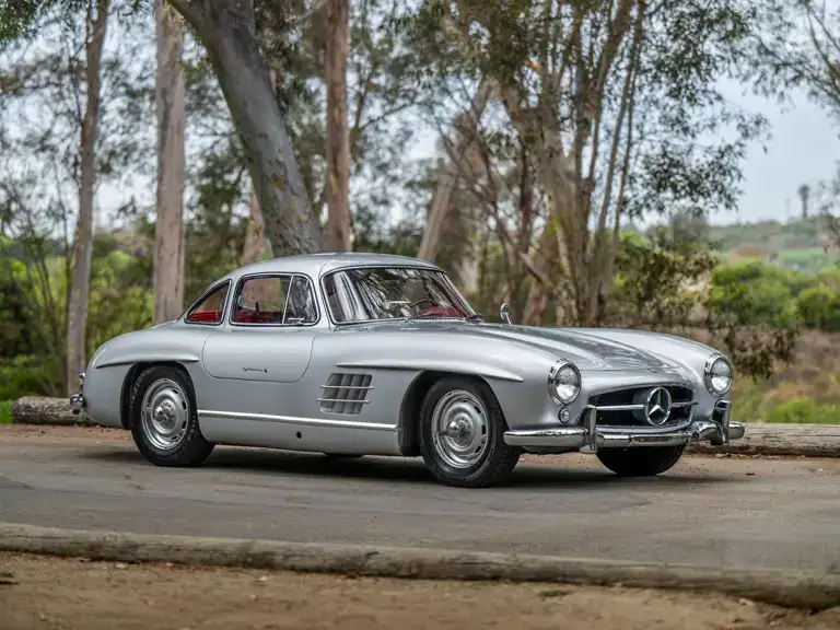 Chi tiết Mercedes-Benz 300 SL Gullwing 1956 có giá dự đoán 2 triệu USD