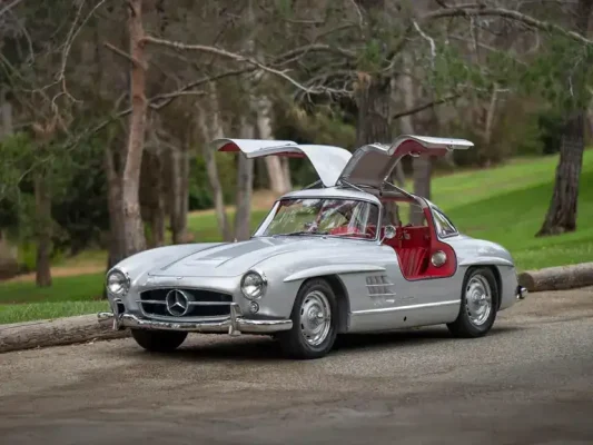 Chi tiết Mercedes-Benz 300 SL Gullwing 1956 có giá dự đoán 2 triệu USD