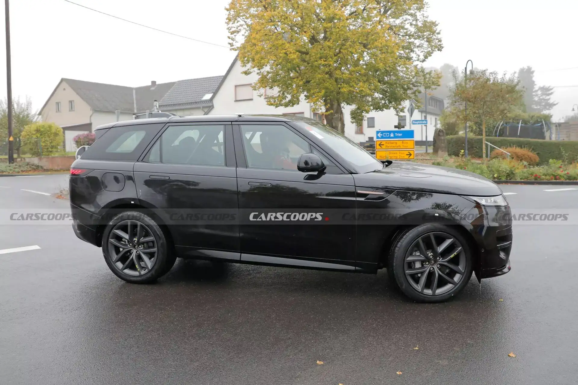 Range Rover Sport âm thầm chuyển sang EV