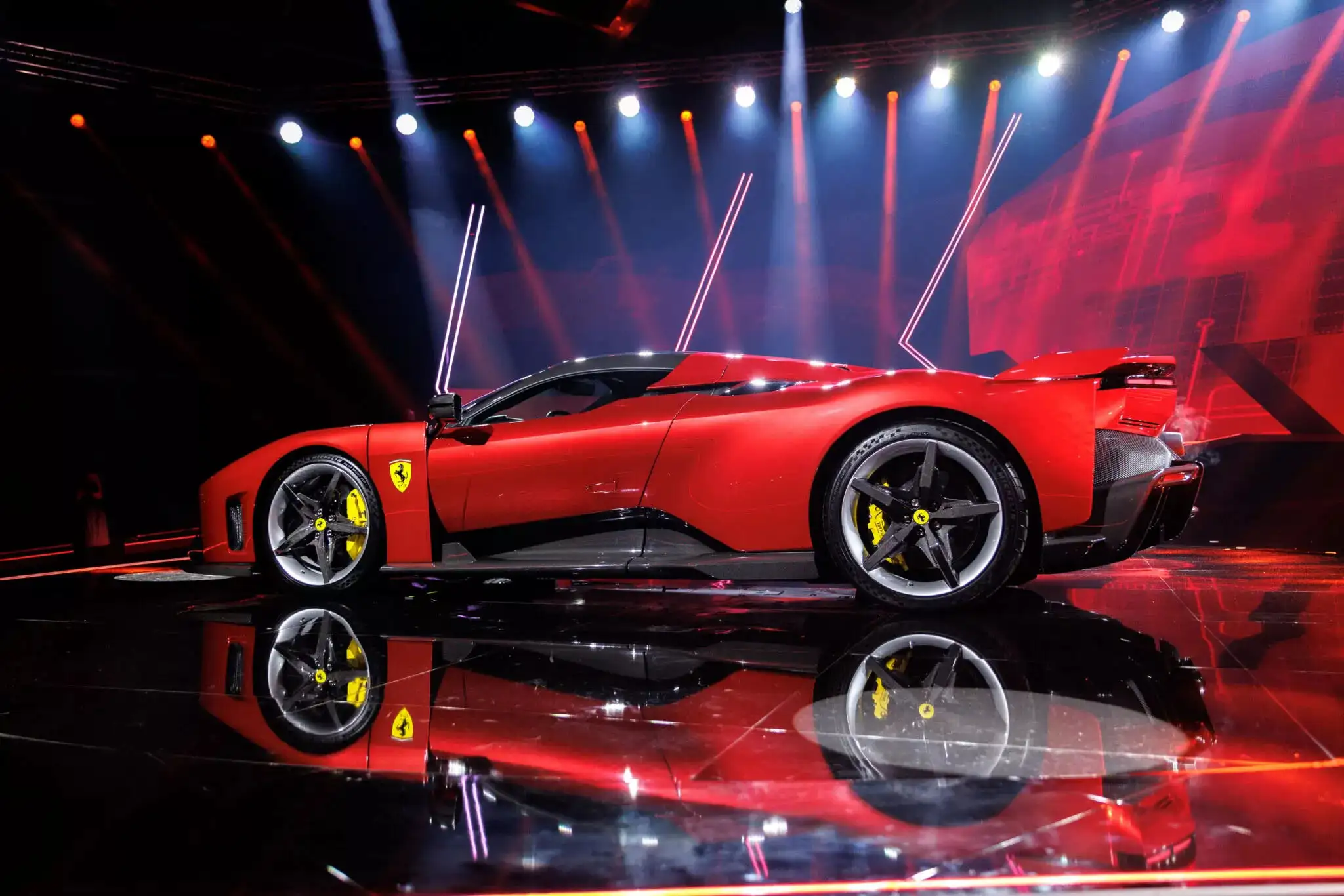 Ferrari F80 lẽ ra chỉ có một chỗ ngồi, giá bán tới 4 triệu USD