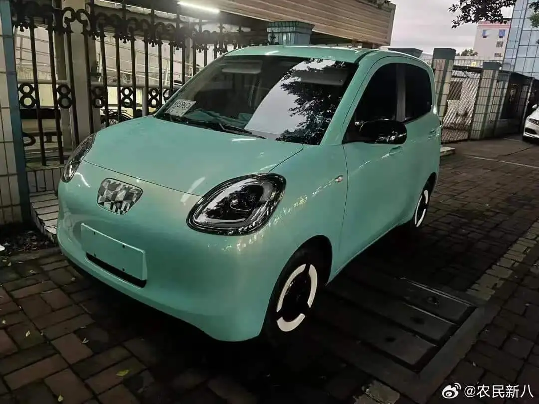 Wuling Hongguang Mini EV thế hệ thứ hai lộ diện đang chạy thử