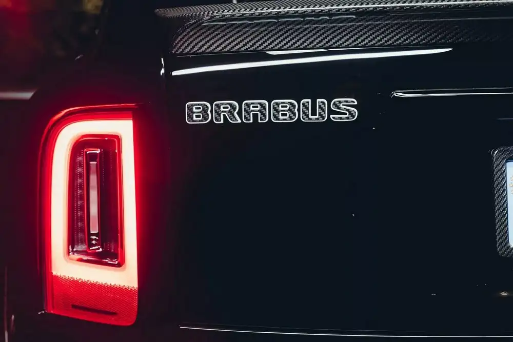 Brabus biến Rolls-Royce Cullinan thành Toyota Century