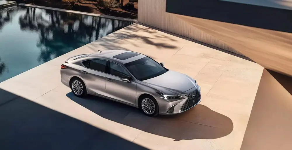 Lexus ES 2026 ra mắt với kiểu dáng sắc nét hơn