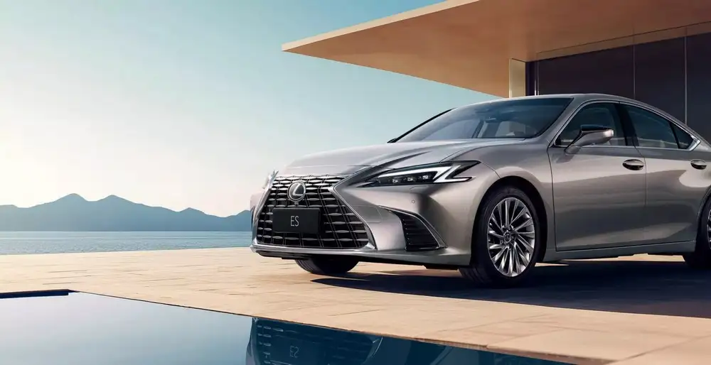 Lexus ES 2026 ra mắt với kiểu dáng sắc nét hơn