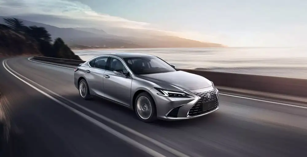 Lexus ES 2026 ra mắt với kiểu dáng sắc nét hơn