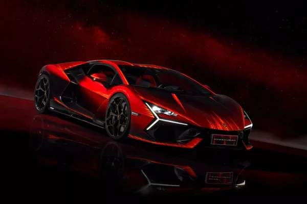 Lamborghini Revuelto độc nhất vô nhị với lớp sơn ngọn lửa vũ trụ