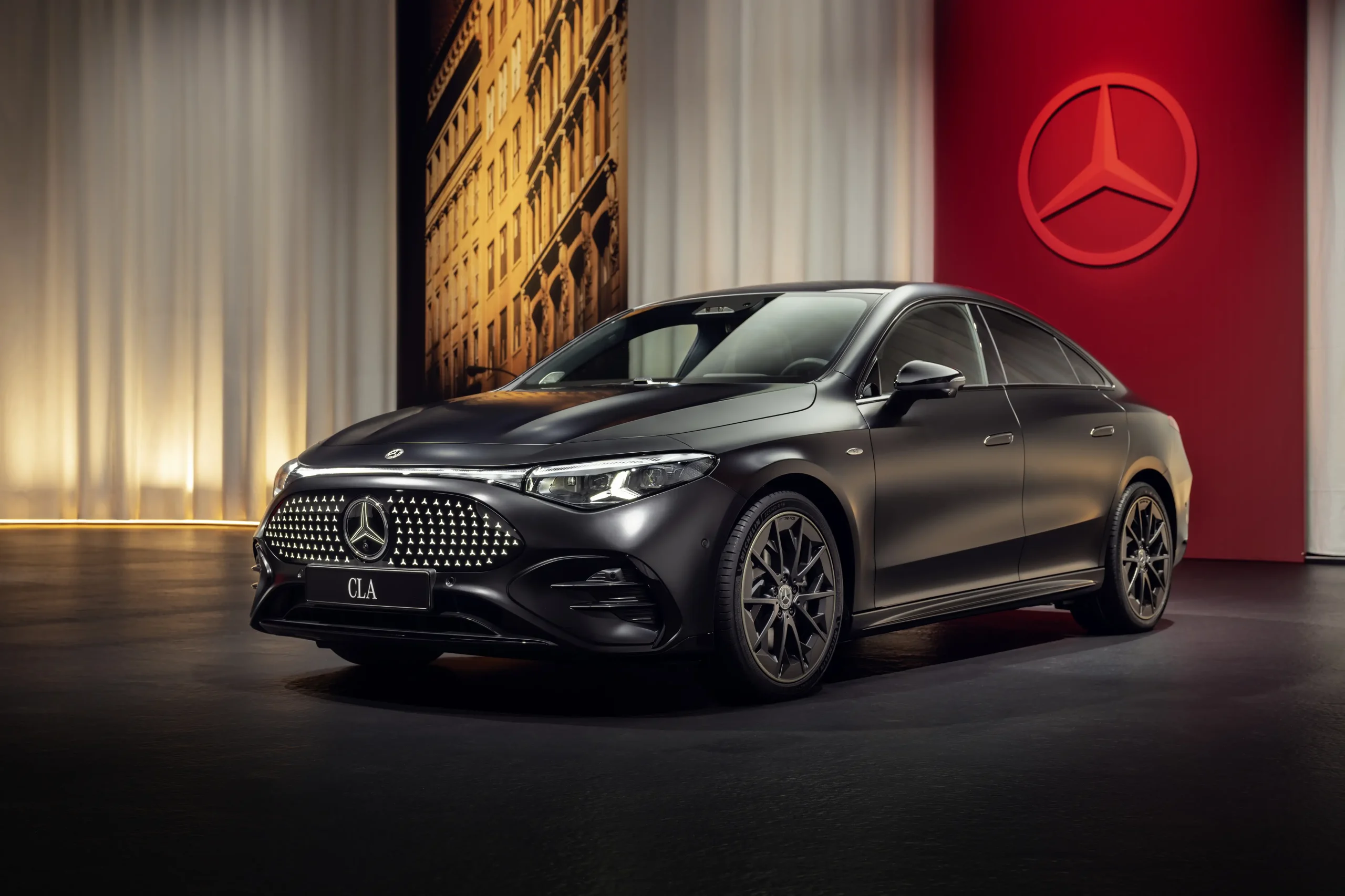 Mercedes-Benz CLA 200 electric nhận cọc, giá dự kiến dưới 1,7 tỷ đồng