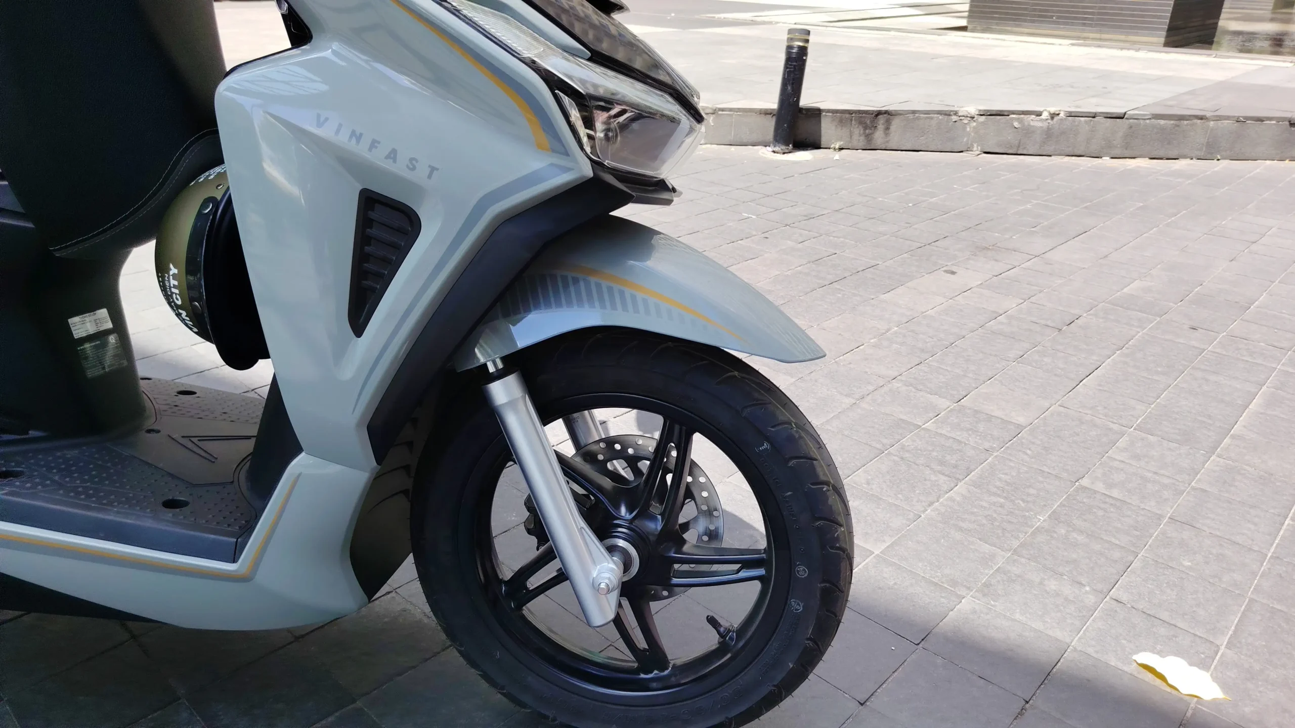 VinFast ra mắt thêm xe máy điện Kinet và Kyo