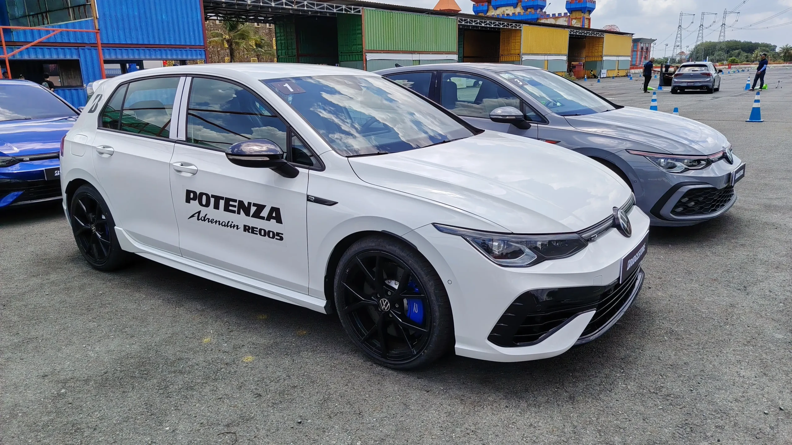 Lốp Bridgestone Potenza Adrenalin RE005