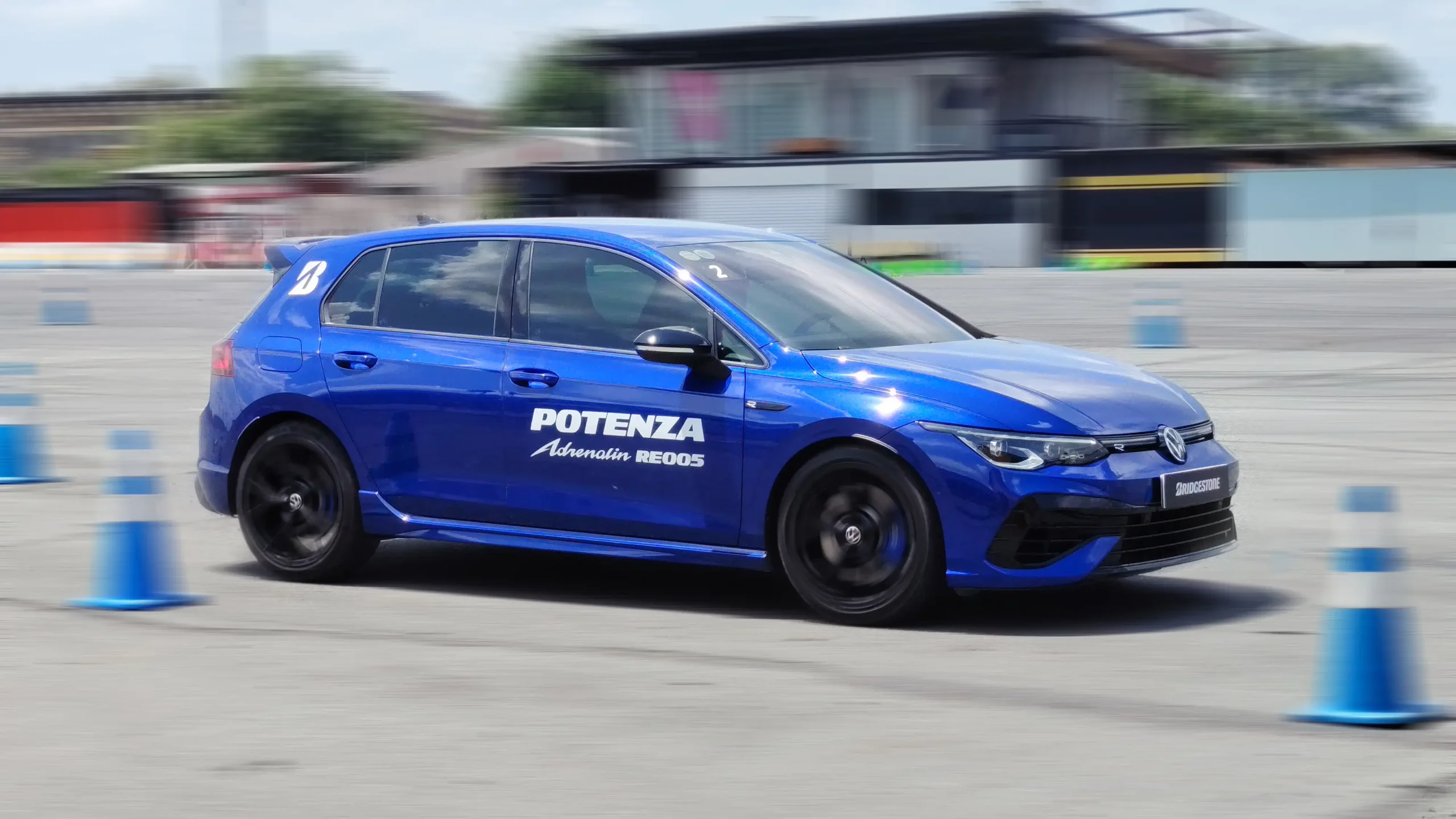 Lốp Bridgestone Potenza Adrenalin RE005