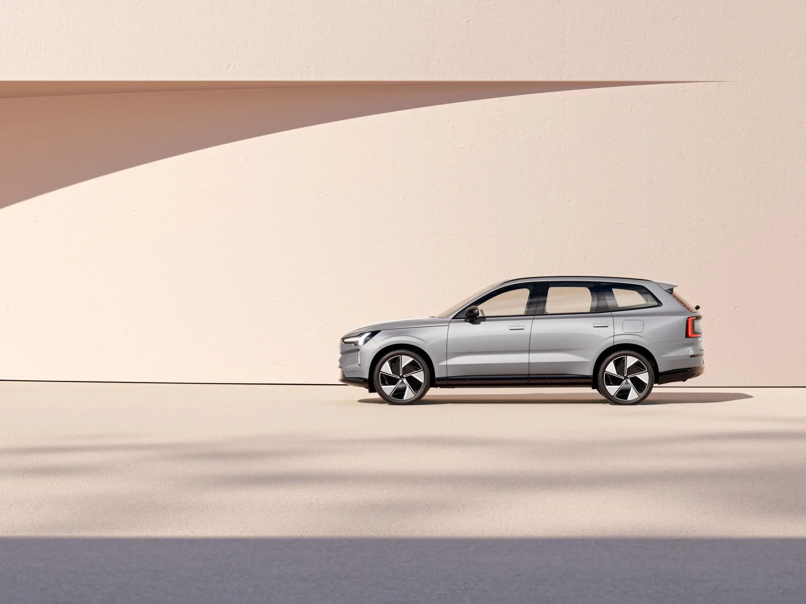 Volvo EX90