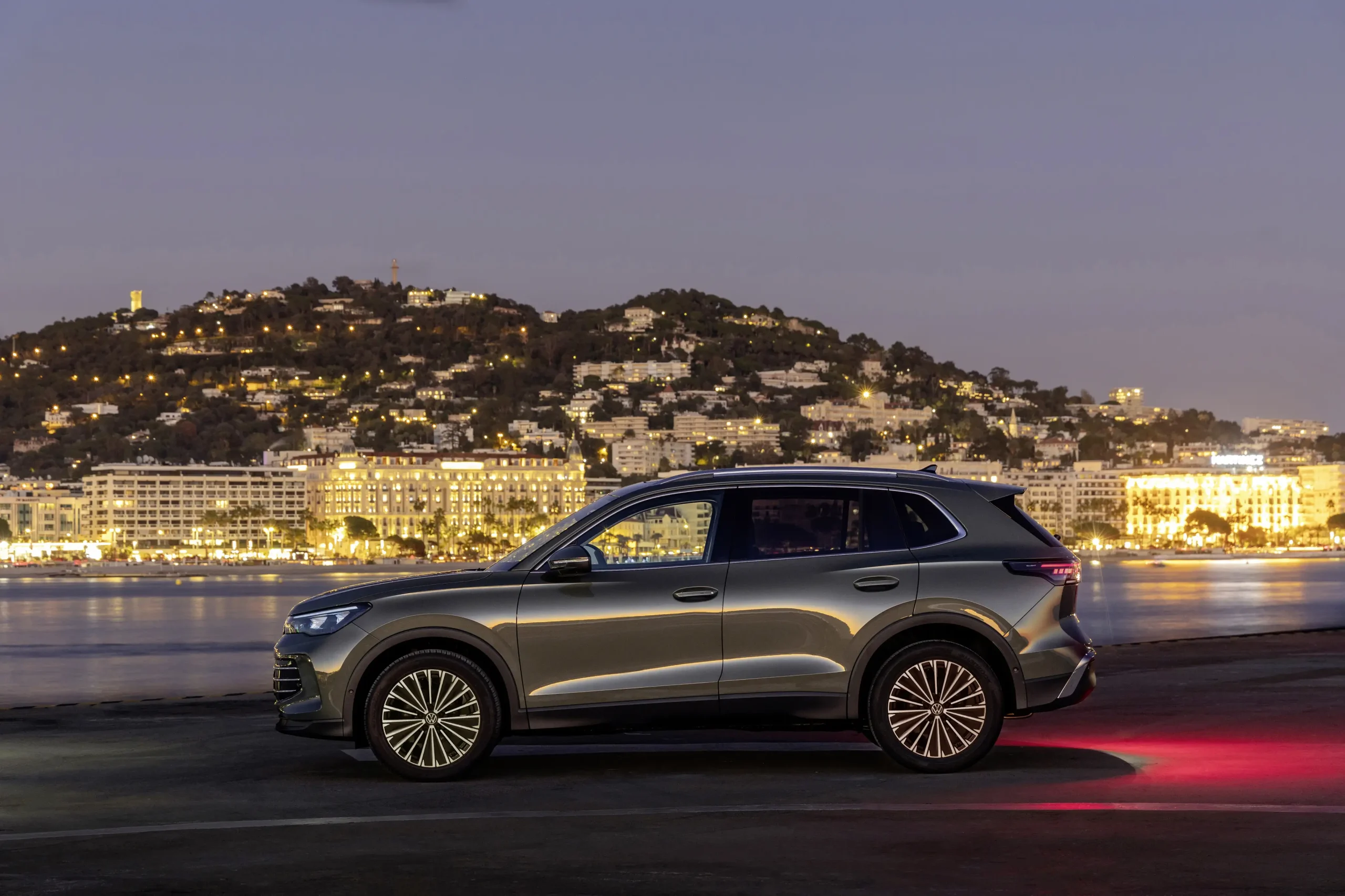4, The All New Tiguan (Style)