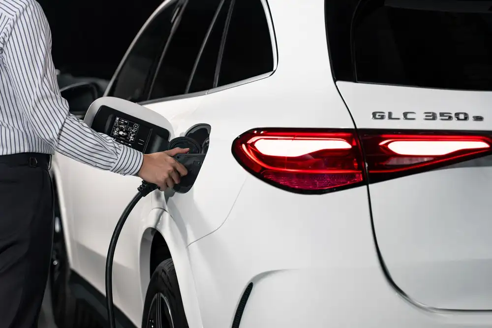 GLC350e 4MATIC (5)