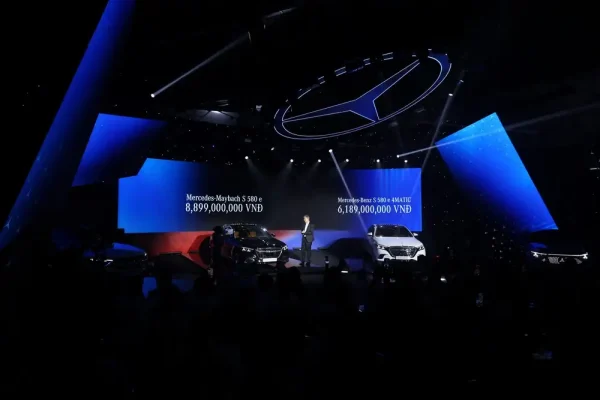 Mercedes-Benz Việt Nam ra mắt loạt xe điện hóa mới, giá từ 1,59 tỷ đồng