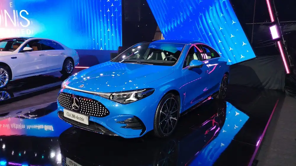 Mercedes-Benz Việt Nam ra mắt loạt xe điện hóa mới, giá từ 1,59 tỷ đồng
