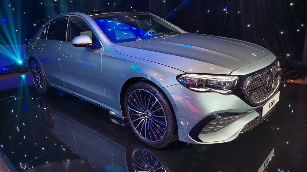 Mercedes-Benz Việt Nam ra mắt loạt xe điện hóa mới, giá từ 1,59 tỷ đồng